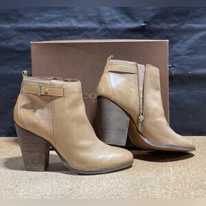 Coach Tan Leather Ankle Booties 10B